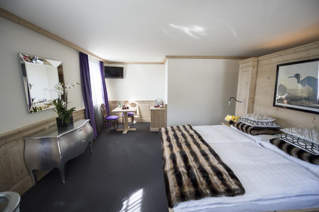 Hotel Weiss Kreuz Malans Rum bild